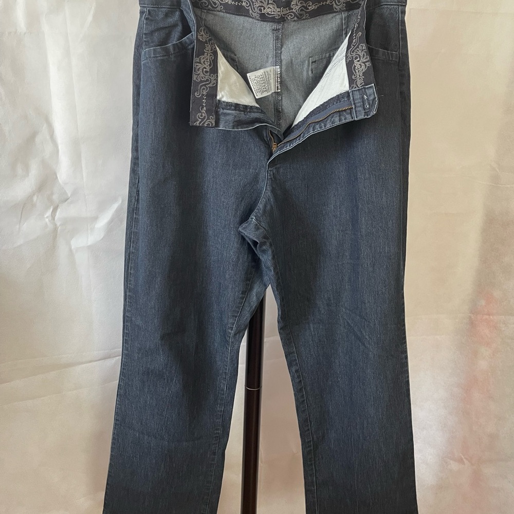 Classic Blue Woman’s Relaxed fit Jeans